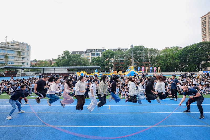 c67782c3887ec0eb0bae4b566912b58f.jpg 70145472_20251024165943_239217_1259395960_JXZ0168.JPG