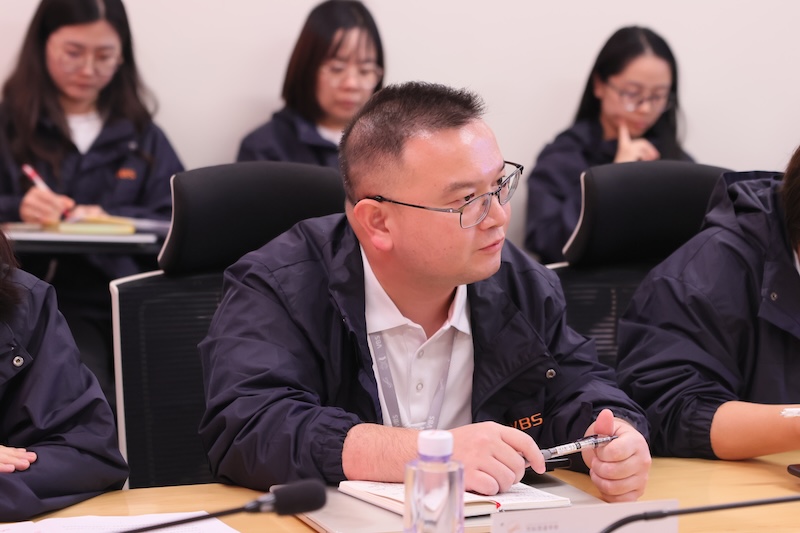 fdb11085c76e37894fcfe38ea4055b82.jpg 2V5A1821.JPG