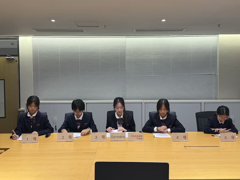 b016adb0ca3a367408a4a257059b85e0.jpg ca2064f4ae96b48793f4681ab5ad188c.jpg